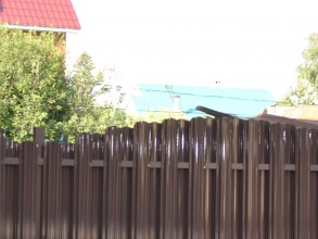 Забор из евроштакетника на ленточном фундаменте 10 метров фото в Орехово-Зуево