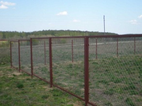 Забор из сетки рабицы в натяг секционный 12 метров фото в Орехово-Зуево